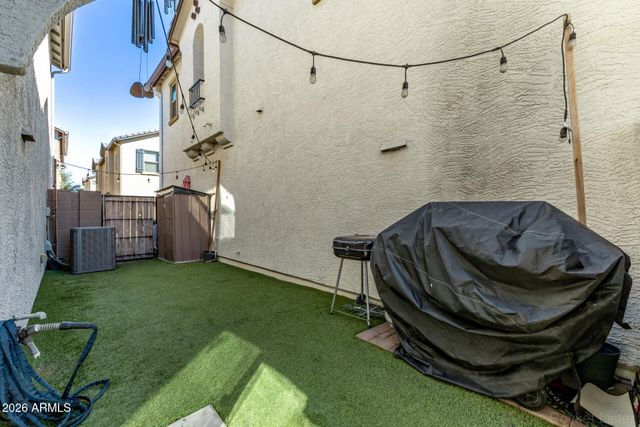 5813 W WARNER Street, Phoenix, AZ 85043