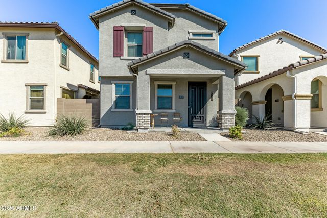 5813 W WARNER Street, Phoenix, AZ 85043