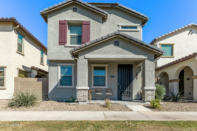 5813 W WARNER Street, Phoenix, AZ 85043