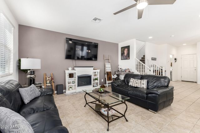 5813 W WARNER Street, Phoenix, AZ 85043