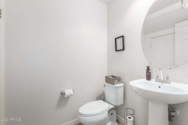 5813 W WARNER Street, Phoenix, AZ 85043