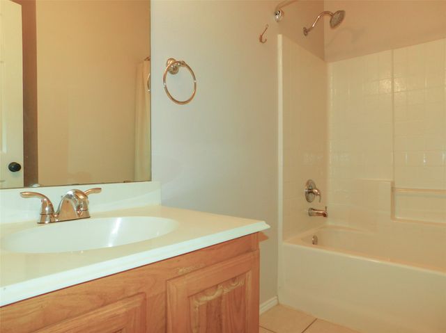 7917 Seven Oaks Lane, Denton, TX 76210