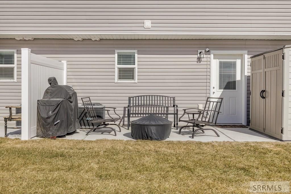 Image 3 of property listing at 2015 Lawrence Lane # 2002, Blackfoot, ID 83221