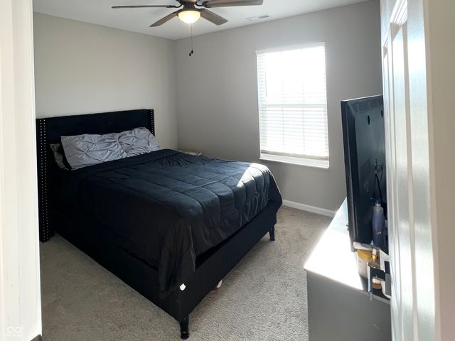 1583 N Creekwater Pass, Greenfield, IN 46140
