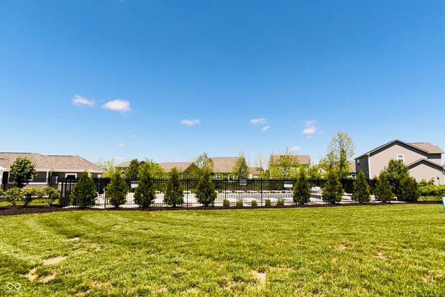1583 N Creekwater Pass, Greenfield, IN 46140