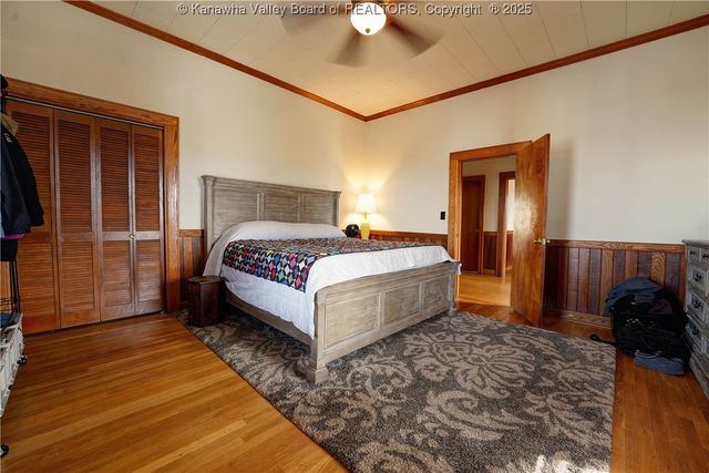 104 Costello Street, Charleston, WV 25302