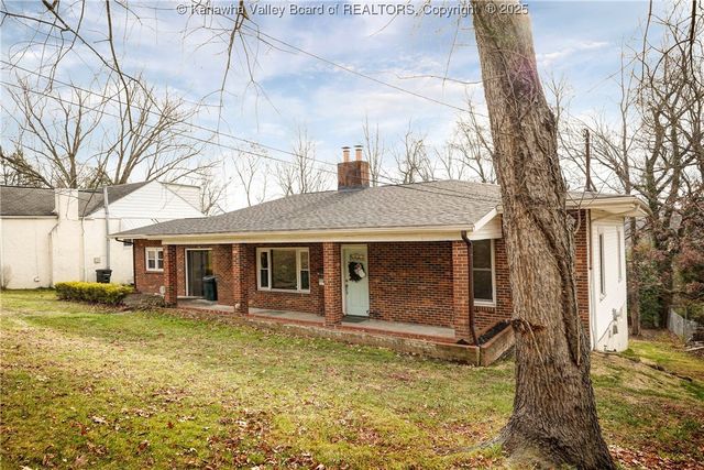 104 Costello Street, Charleston, WV 25302