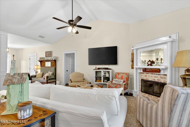 78 Percy O'Neal Road, Mchenry, MS 39561