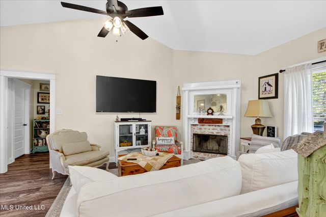 78 Percy O'Neal Road, Mchenry, MS 39561