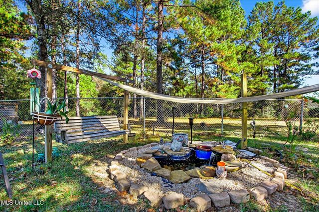 78 Percy O'Neal Road, Mchenry, MS 39561