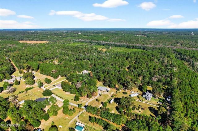 78 Percy O'Neal Road, Mchenry, MS 39561