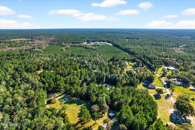 78 Percy O'Neal Road, Mchenry, MS 39561