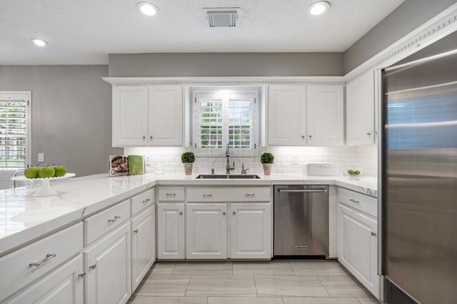 13702 Alchester Lane, Houston, TX 77079