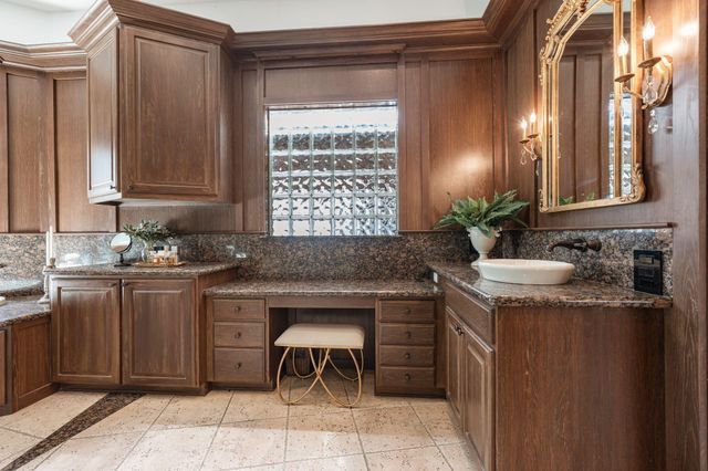 13702 Alchester Lane, Houston, TX 77079