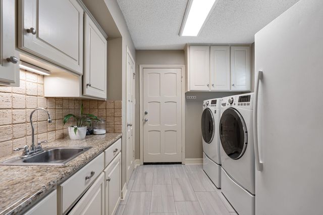 13702 Alchester Lane, Houston, TX 77079