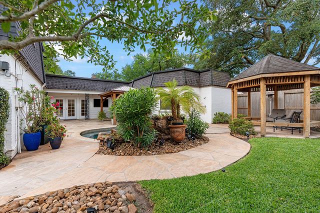 13702 Alchester Lane, Houston, TX 77079