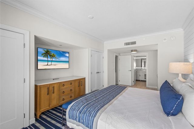 230 SANDS POINT ROAD 3703, Longboat Key, FL 34228