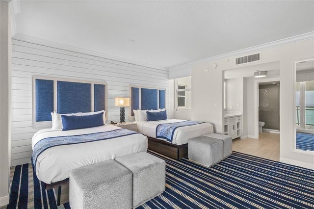 230 SANDS POINT ROAD 3703, Longboat Key, FL 34228