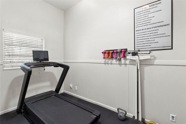 5661 SW 2nd Ct 216, Margate, FL 33068