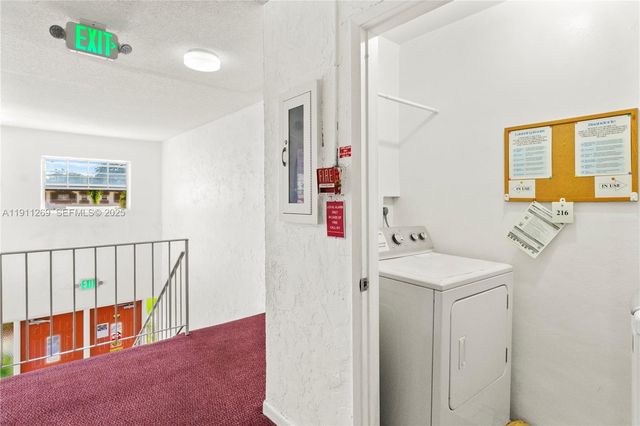 5661 SW 2nd Ct 216, Margate, FL 33068