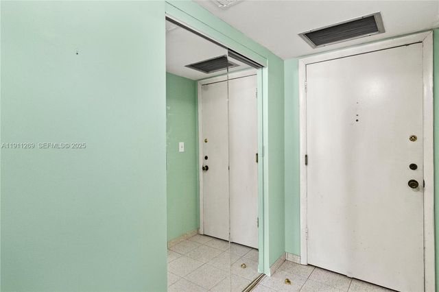 5661 SW 2nd Ct 216, Margate, FL 33068