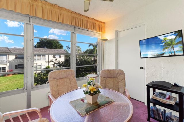 5661 SW 2nd Ct 216, Margate, FL 33068