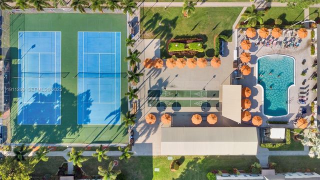 5661 SW 2nd Ct 216, Margate, FL 33068