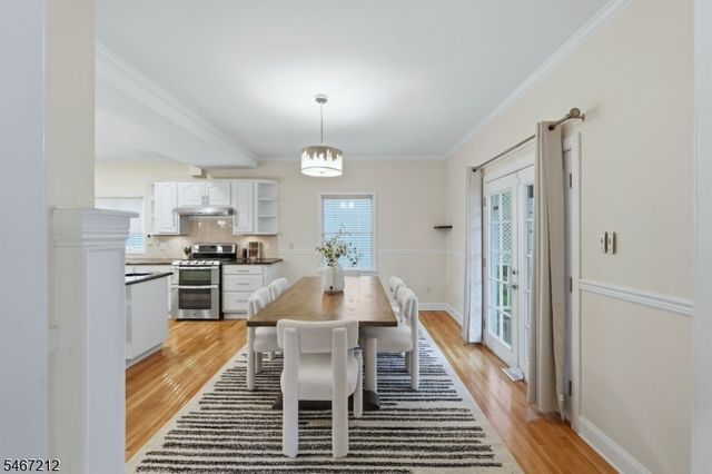 12 Vine St, Chatham Boro, NJ 07928