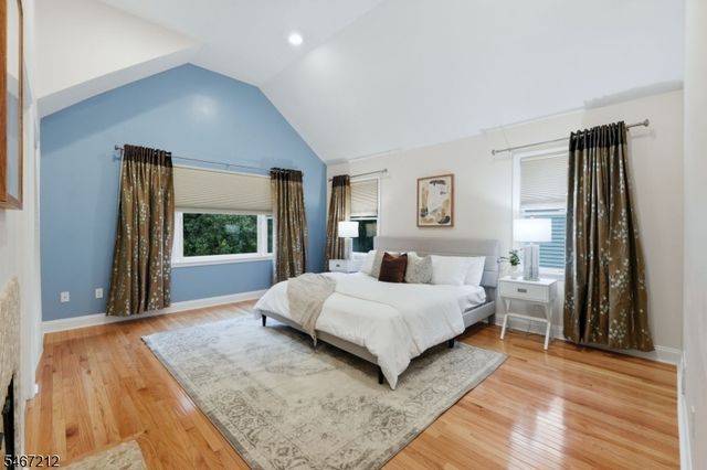 12 Vine St, Chatham Boro, NJ 07928