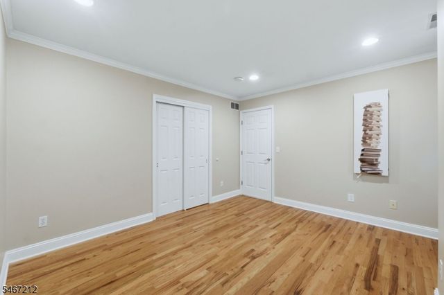 12 Vine St, Chatham Boro, NJ 07928