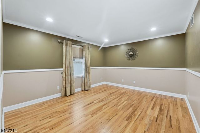 12 Vine St, Chatham Boro, NJ 07928