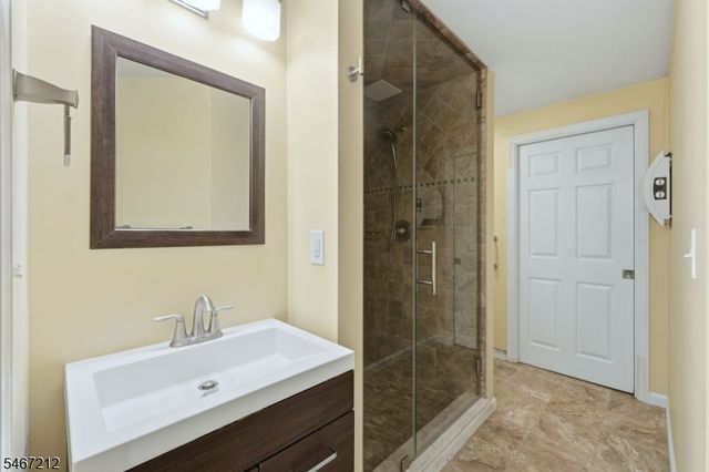 12 Vine St, Chatham Boro, NJ 07928