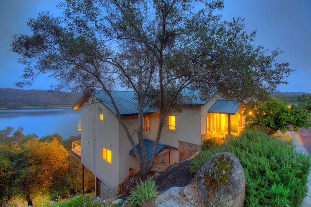 3797 Mountainview Dr, Loomis, CA 95650