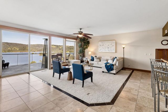 3797 Mountainview Dr, Loomis, CA 95650