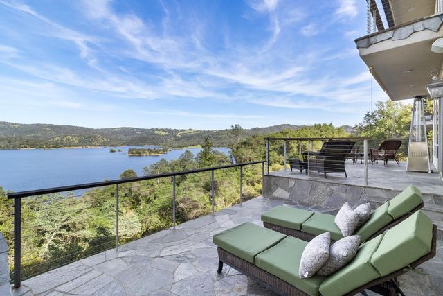 3797 Mountainview Dr, Loomis, CA 95650