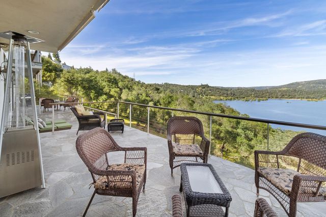 3797 Mountainview Dr, Loomis, CA 95650