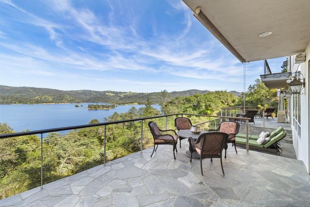3797 Mountainview Dr, Loomis, CA 95650