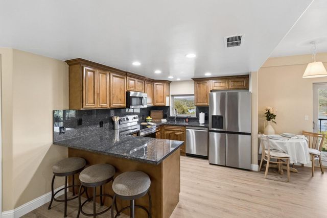 3797 Mountainview Dr, Loomis, CA 95650