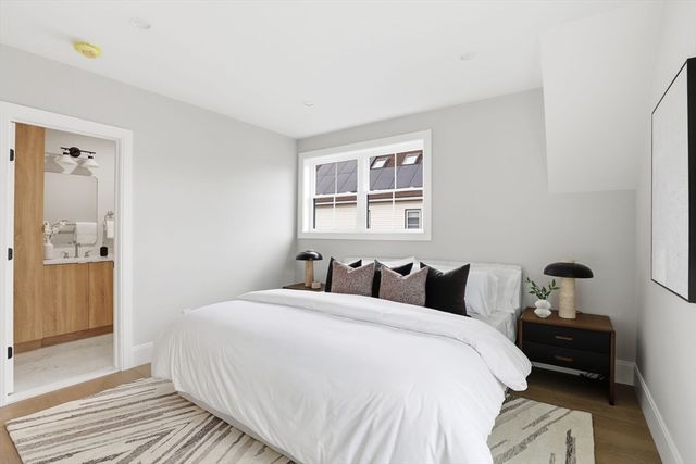 30 Waverly Ave, Everett, MA 02149