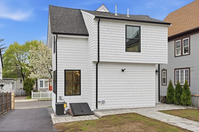 30 Waverly Ave, Everett, MA 02149