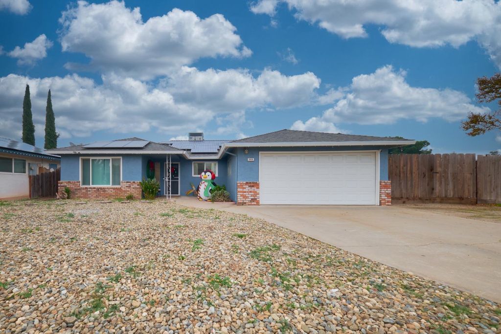 2848 Wathen St, Atwater, CA 95301