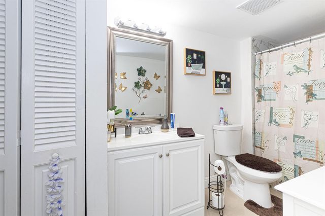 4702 Waterview Circle, Palm Springs, FL 33461
