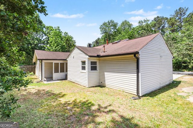 627 Towngate Boulevard, Jonesboro, GA 30238