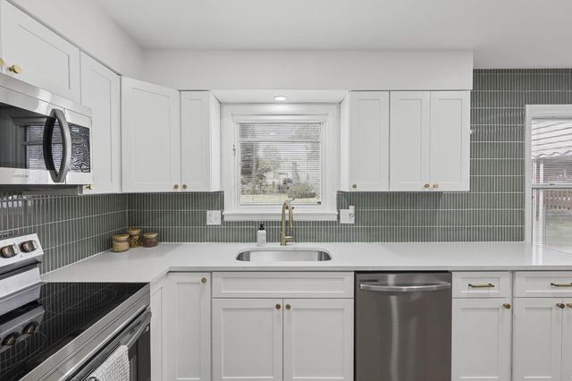2545 Clark Drive, Grove City, OH 43123