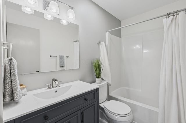 2545 Clark Drive, Grove City, OH 43123