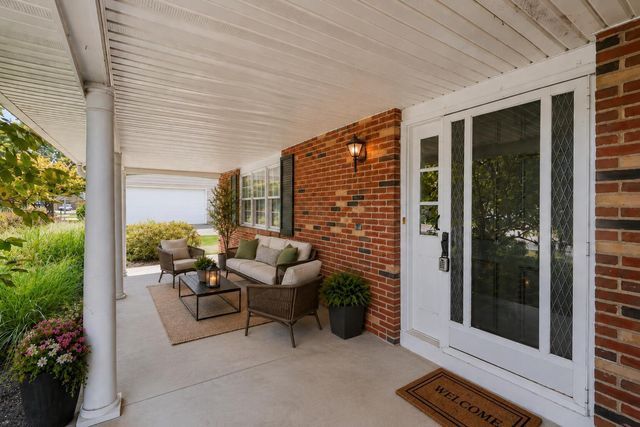 2545 Clark Drive, Grove City, OH 43123