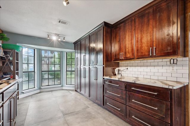 2604 Driskill Drive, Euless, TX 76039
