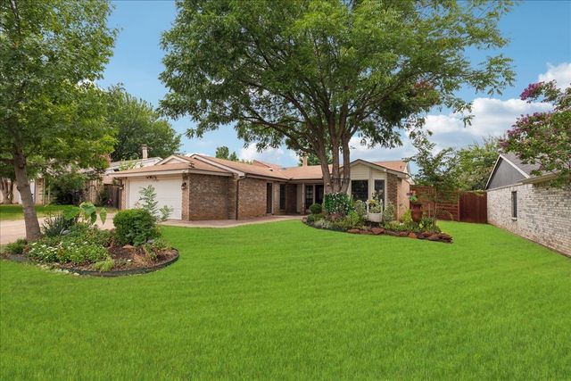 2604 Driskill Drive, Euless, TX 76039