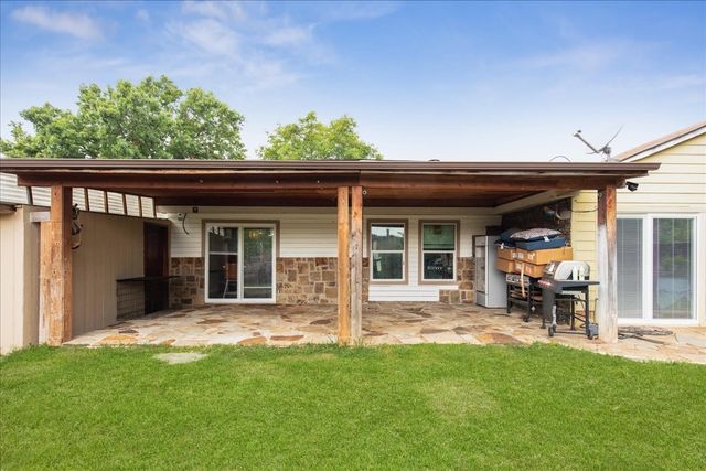 2604 Driskill Drive, Euless, TX 76039
