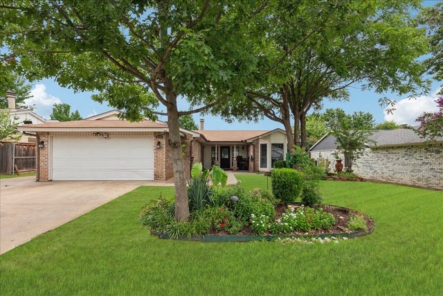 2604 Driskill Drive, Euless, TX 76039
